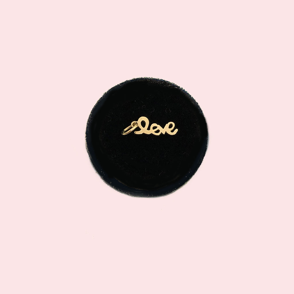 charme LOVE en or massif - or jaune, blanc ou rose
